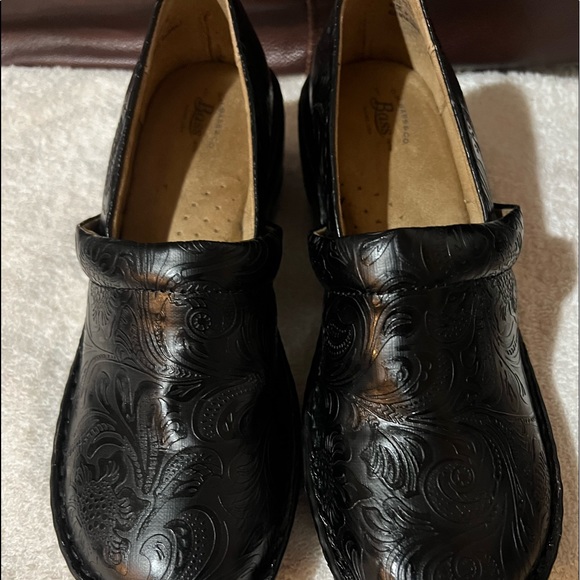 Bass Women Shoes - Picture 2 of 9